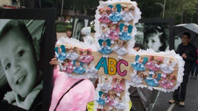 Marcha a 10 años del incendio de la Guardería ABC en la Ciudad de México.