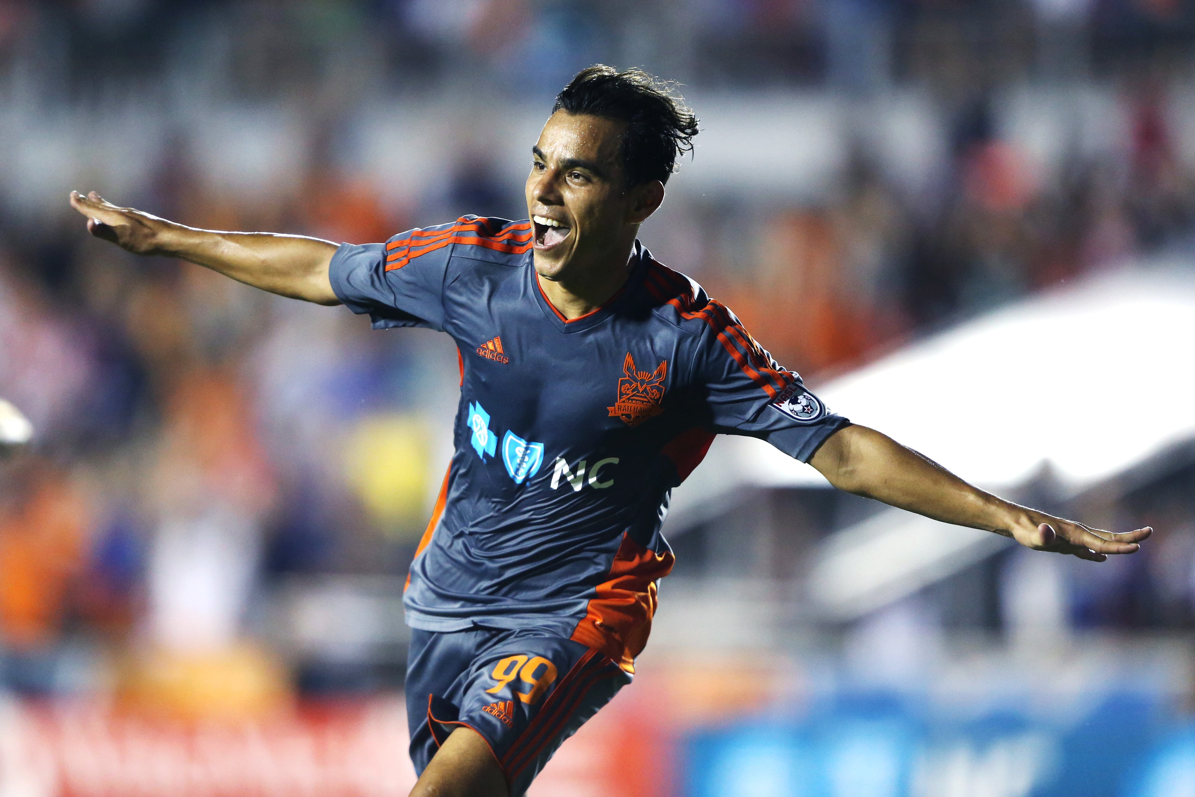 Omar Bravo en su paso por Estados Unidos