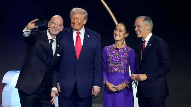 Gianni Infantino, Donald Trump, Claudia Sheinbaum y Mark Carney.
