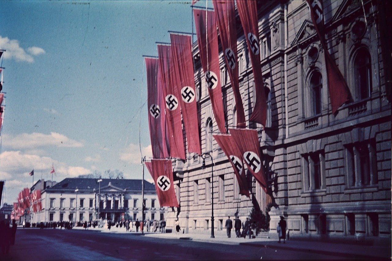 Esvástica, símbolo nazi