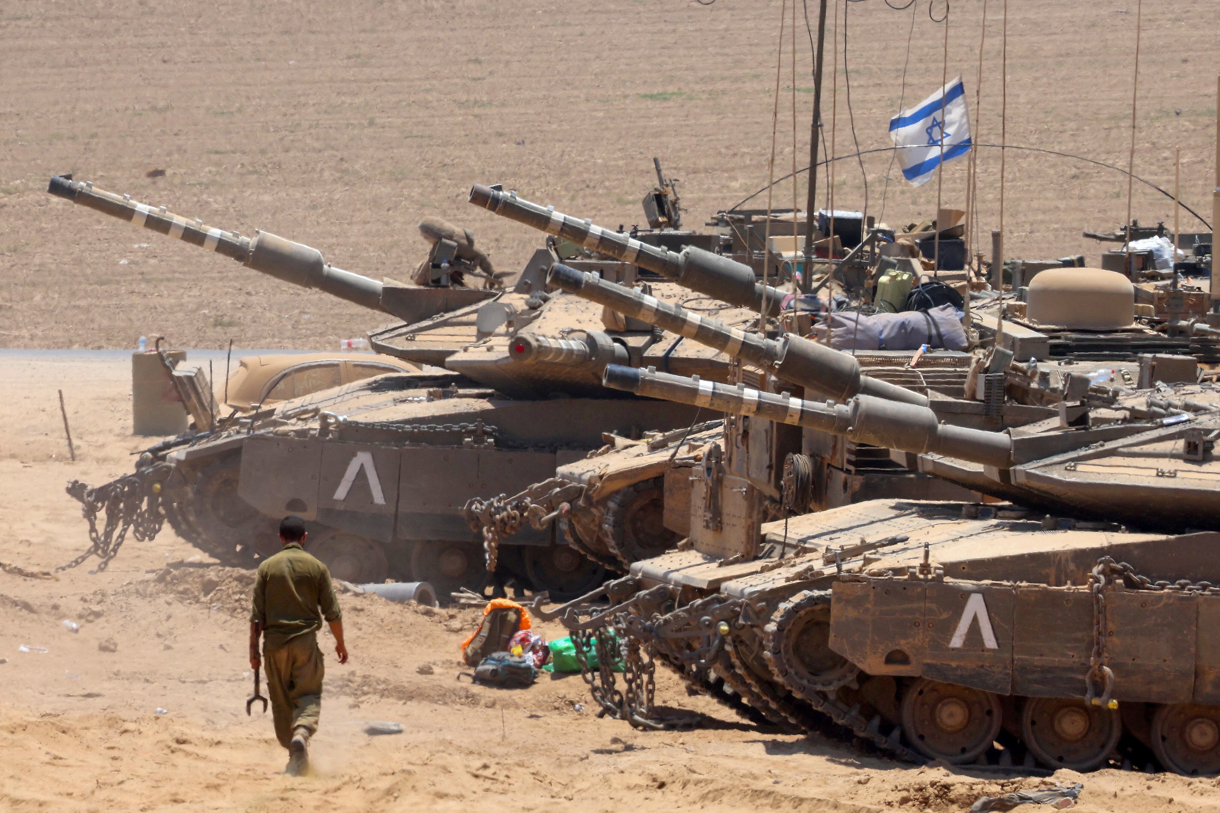 Soldados israelíes en una incursión