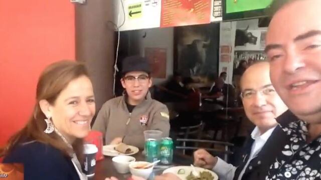 Margarita Zavala y Felipe Calderón en la taquería "El Villamelón".