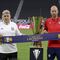 Greg Berhalter, DT de la Selección de futbol de Estados Unidos, tunde a Guillermo Ochoa