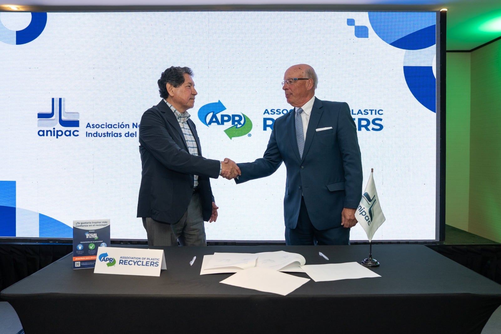 México busca alinearse a estándares internacionales de reciclaje de plásticos.