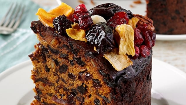 fruit cake. Postre en la cena navideña