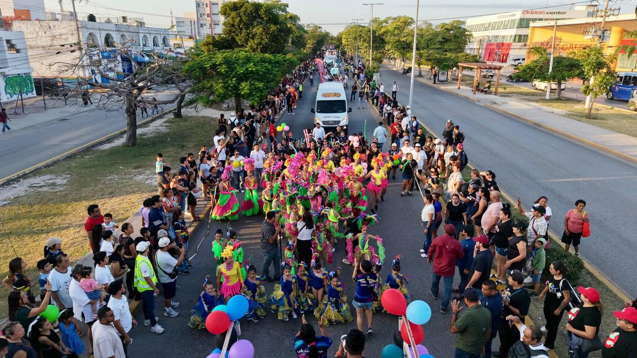 Ana Paty Peralta encabeza el gran desfile del Carnaval Cancún 2026