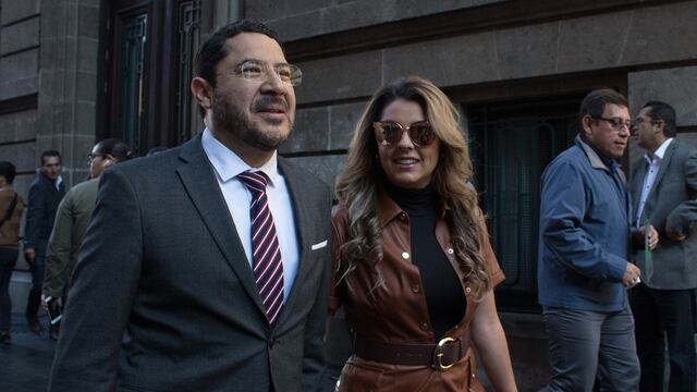 Martí Batres defienden competencia de su esposa Daniela Cordero para Auditoría de la CDMX