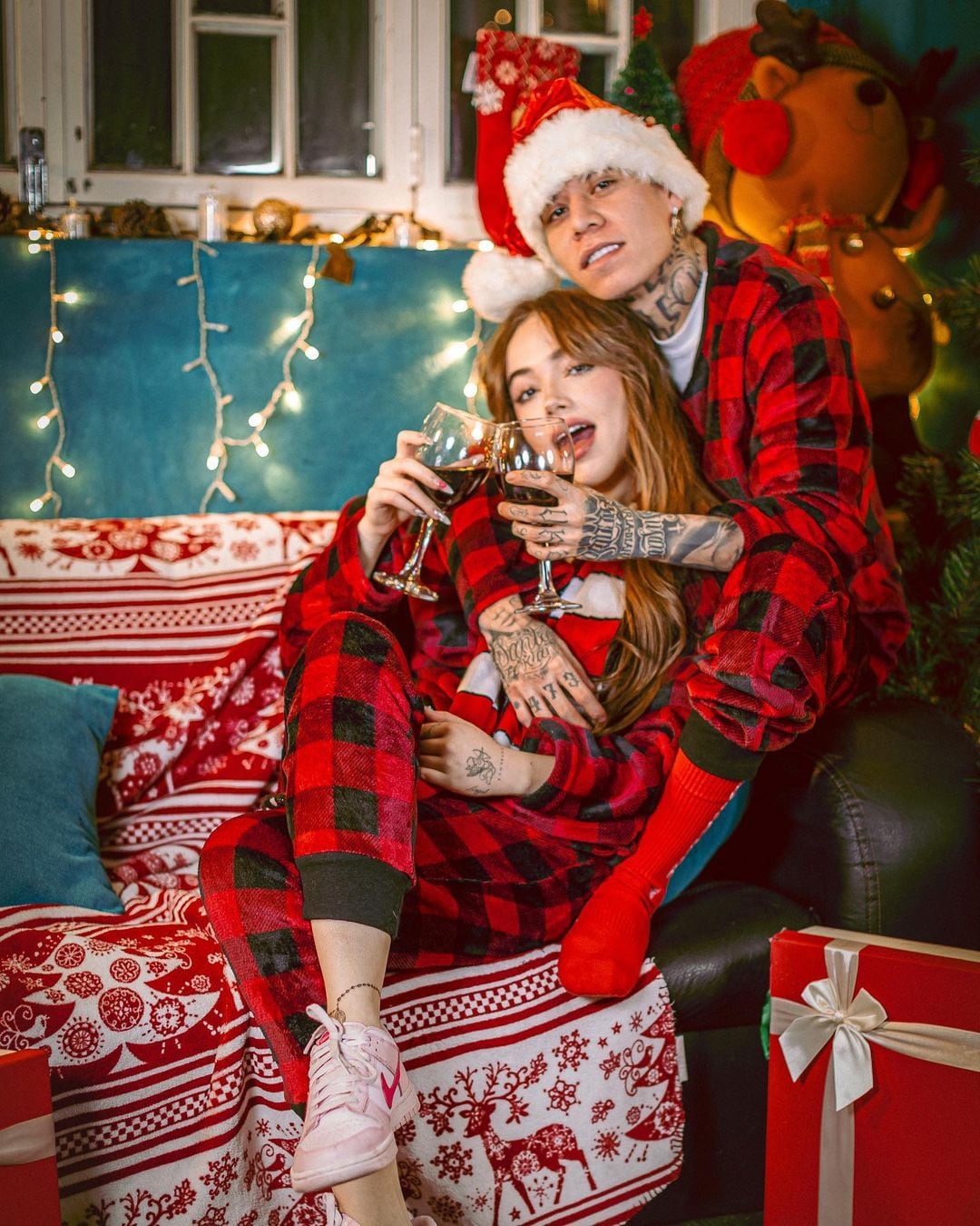 Santa Fe Klan y Stella Mueller