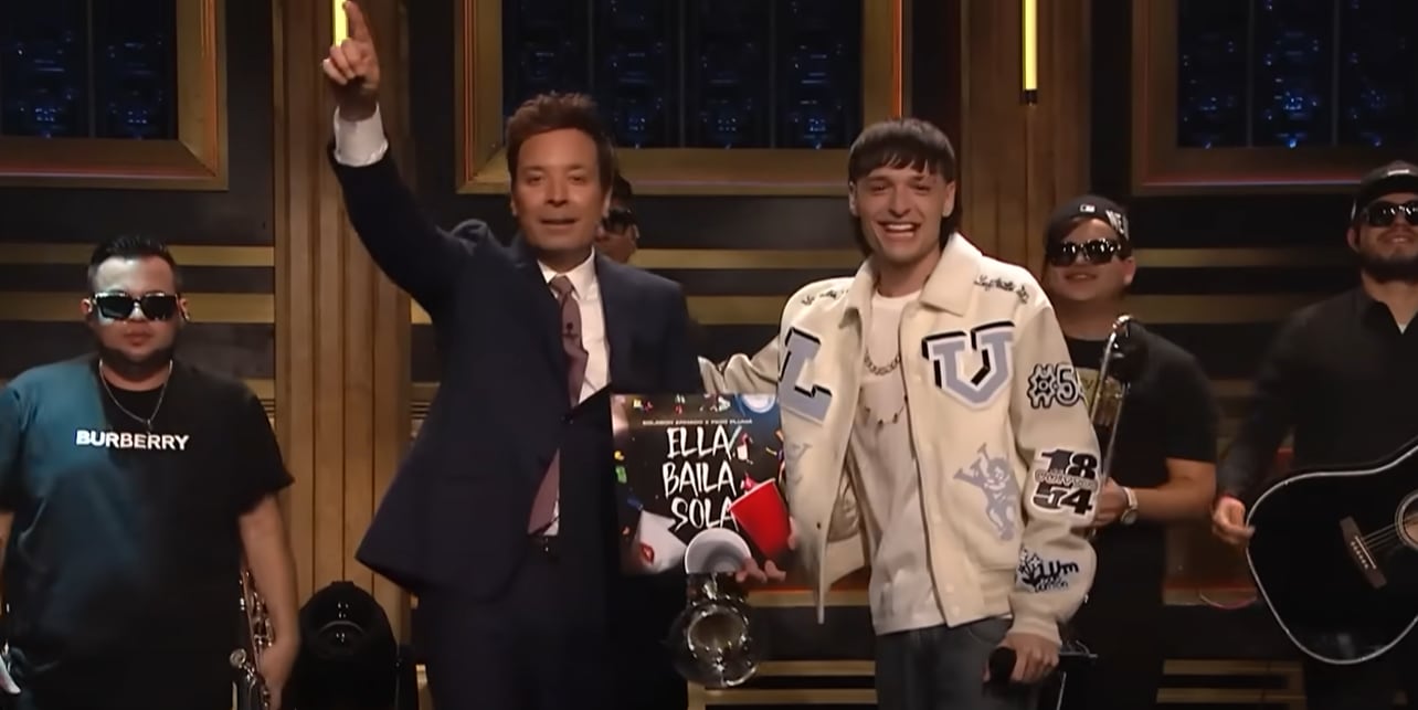 Peso Pluma en el show de Jimmy Fallon