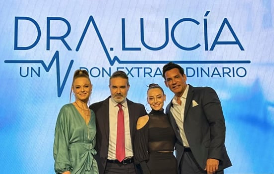 Elenco de Dra. Lucía, un don extraordinario