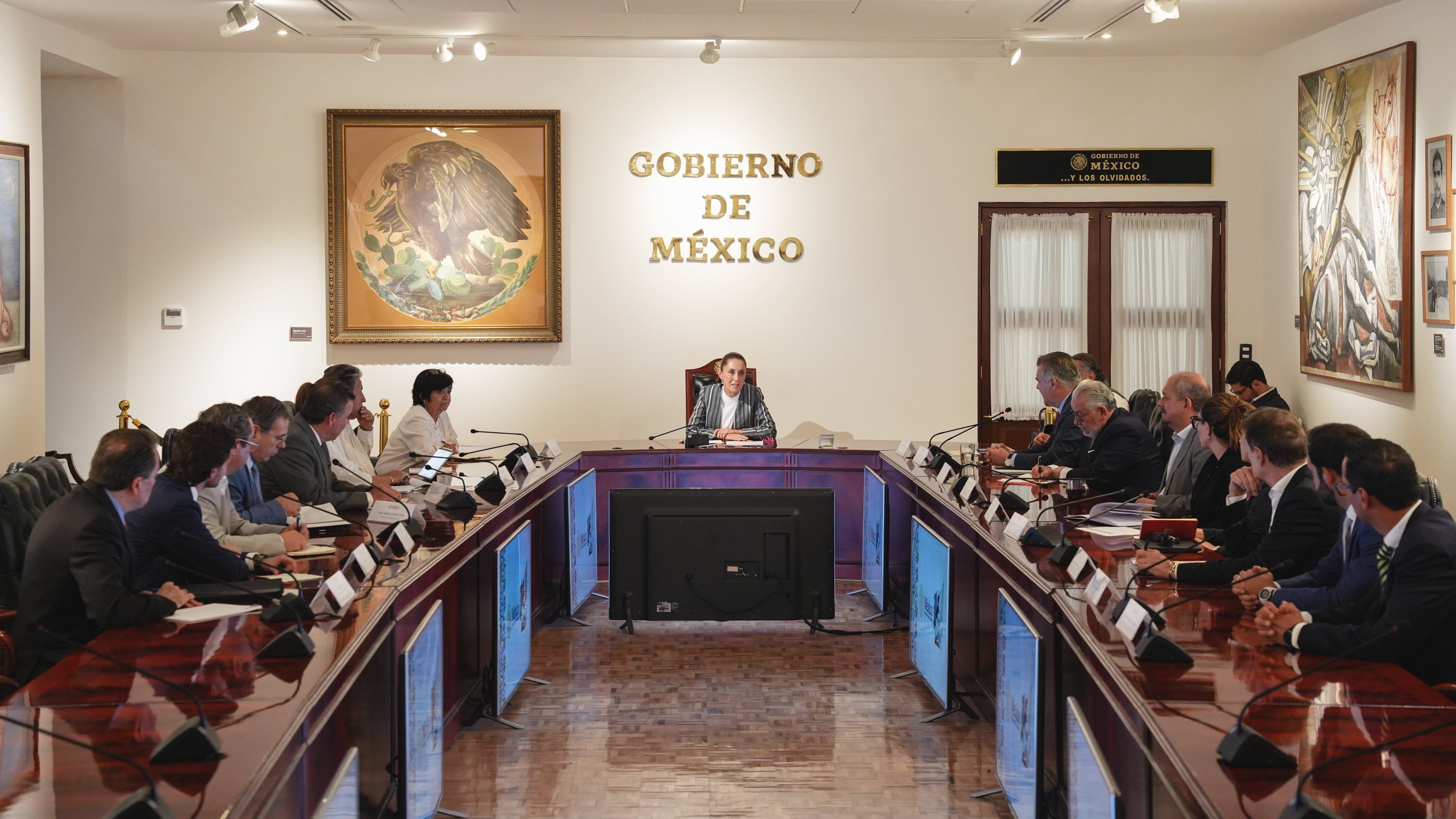 Vivienda para el Bienestar toma forma: Claudia Sheinbaum tuvo una reunión clave con fabricantes de estos materiales