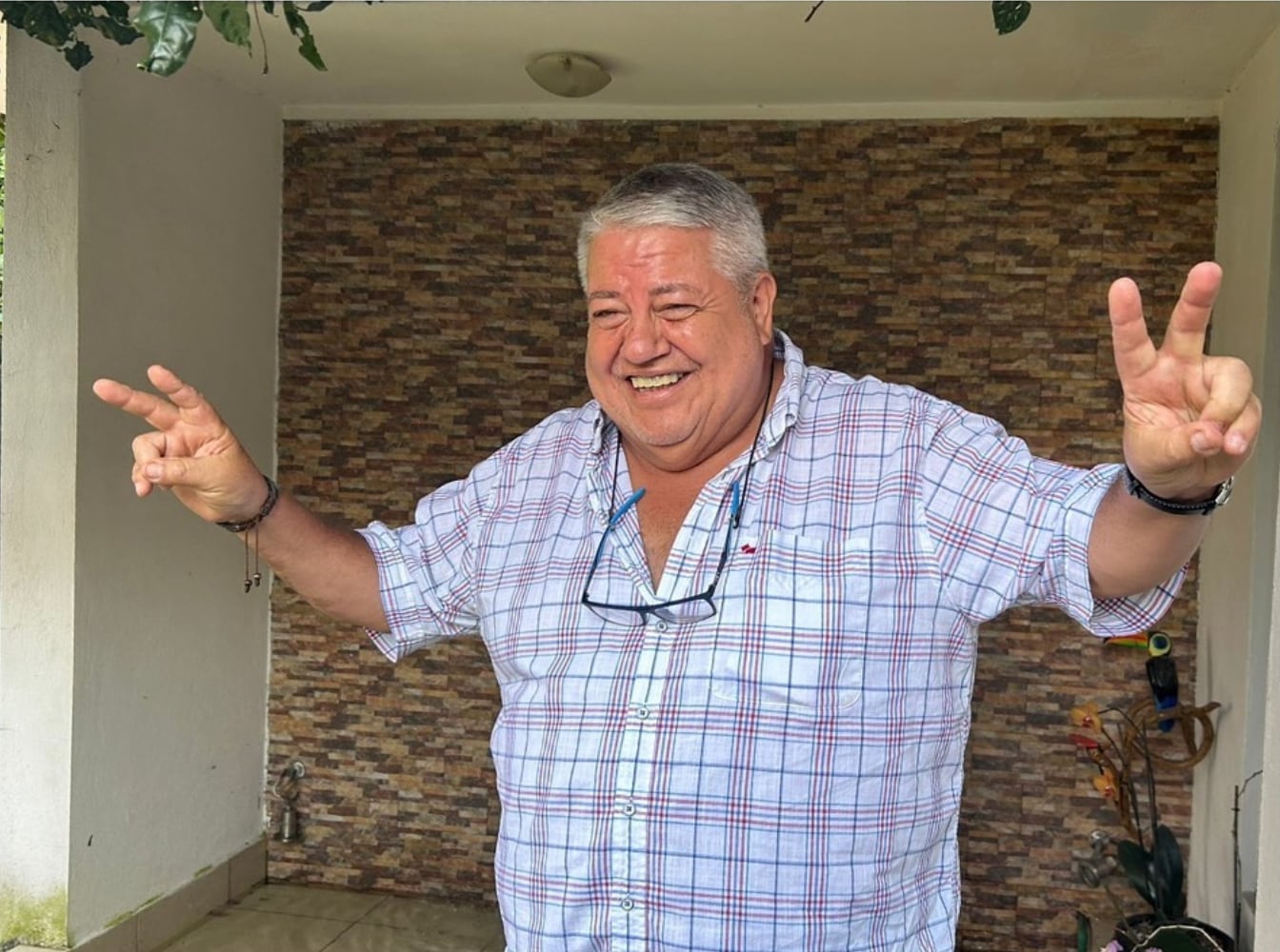 Manuel Huerta quedó desplazado a la segunda posición en el estado de Veracruz en las encuestas de Morena.