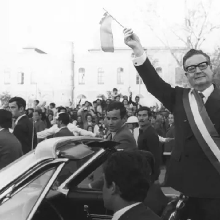 Salvador Allende: la historia no cabe en santos ni demonios