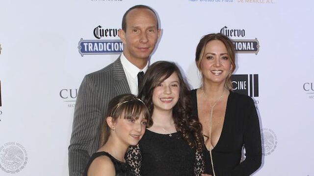 Andrea Legarreta y familia