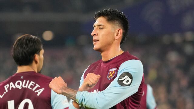 Edson Álvarez en el West Ham