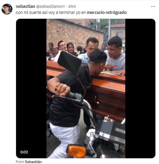 Memes por Mercurio Retrógrado