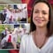 Sandra Cuevas viaja a Venezuela y le regala una bandera de México a María Corina Machado