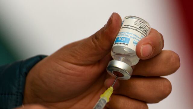 ¿Hay vacuna para la gripe aviar AH5N2?