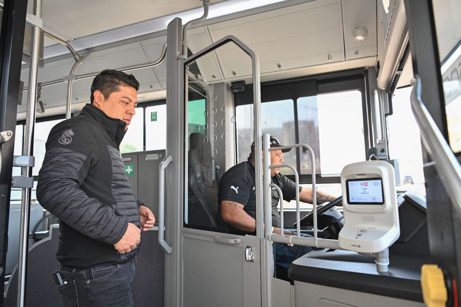 Ricardo Gallardo busca operación ecológica con Mis Bus en San Luis Potosí.