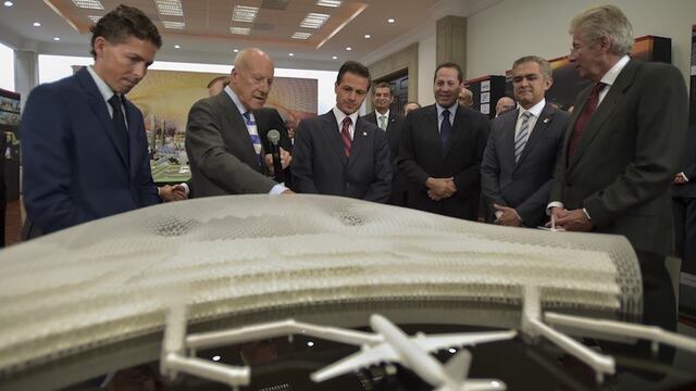 El presidente Enrique Peña Nieto presentó el proyecto del nuevo AICM en Los Pinos. Foto/Presidencia