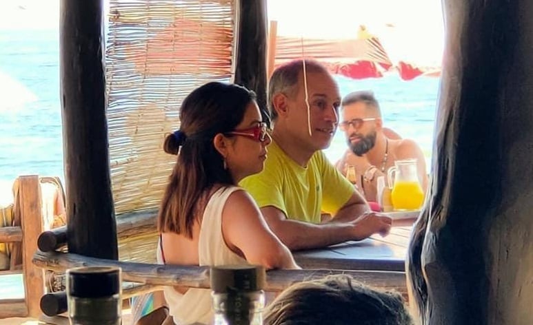 López-Gatell en la playa