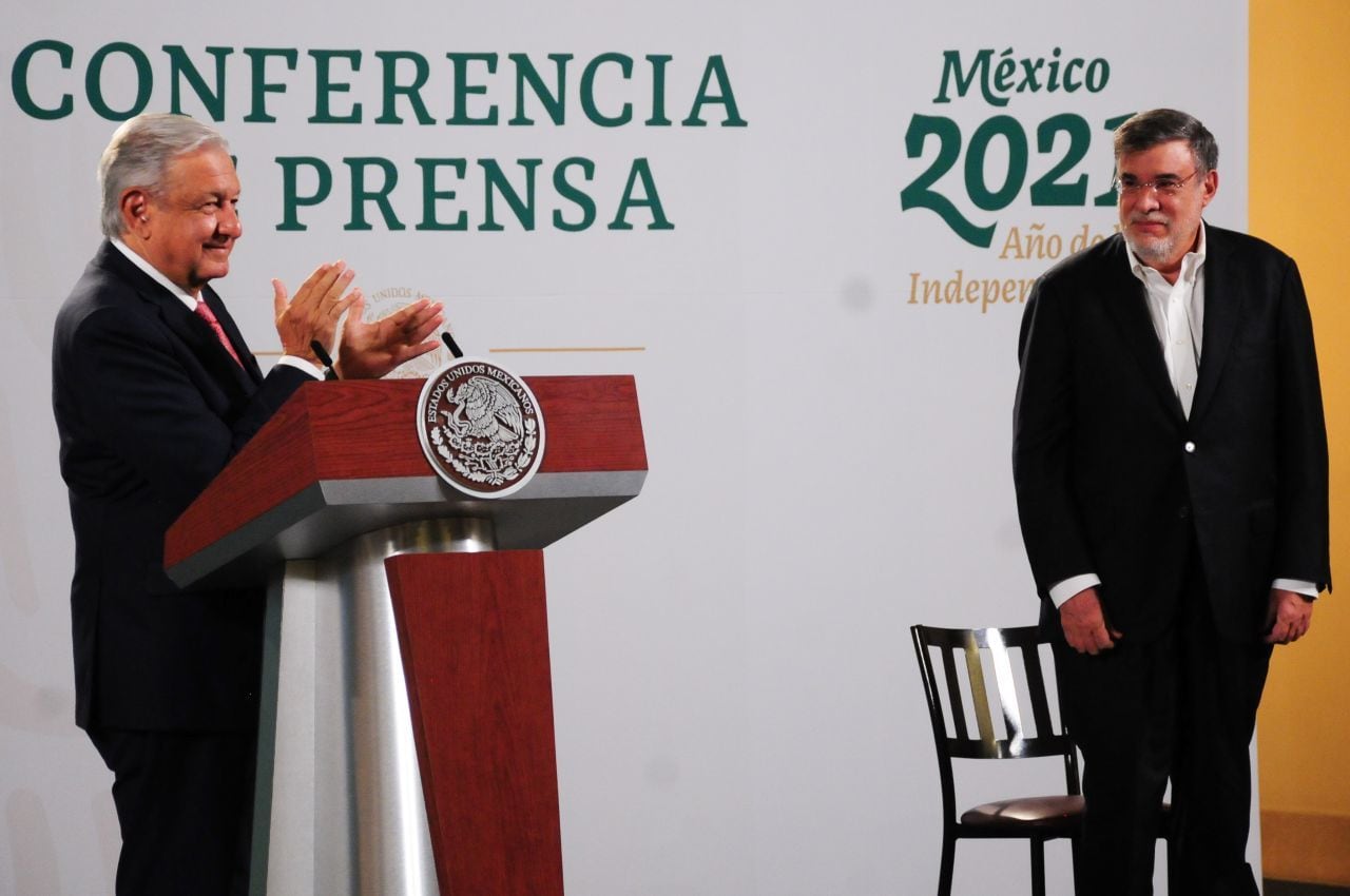 AMLO y Julio Scherer