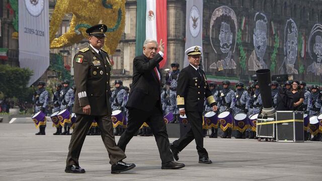 Desfile Cívico Militar para conmemorar el 214 Aniversario de la Independencia de México