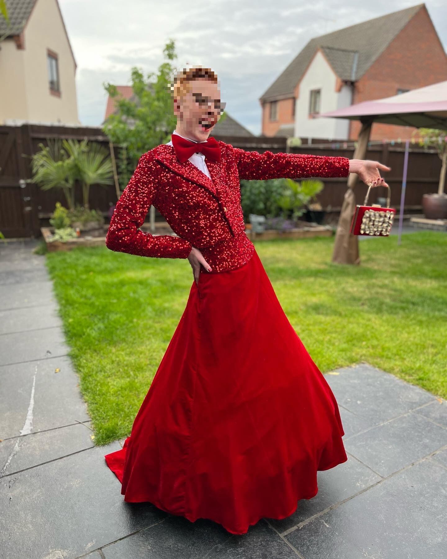 Niño y su vestido