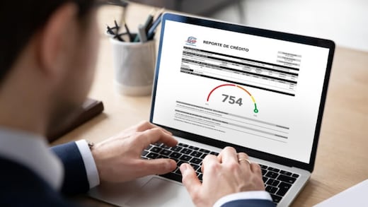 La calificación en el buró de crédito: el juez silencioso de su futuro financiero