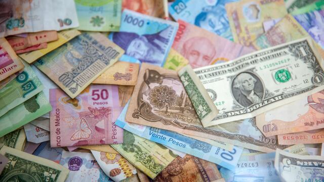 Súper Peso Mexicano contra el dólar estadounidense