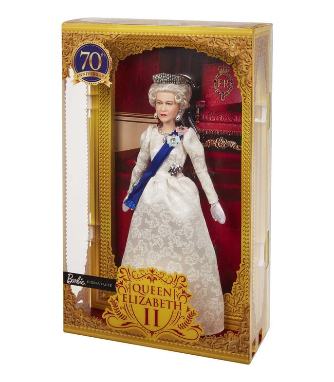 Barbie inspirada en la reina Isabel II