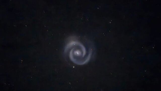 Espiral luminoso en el cielo de Europa