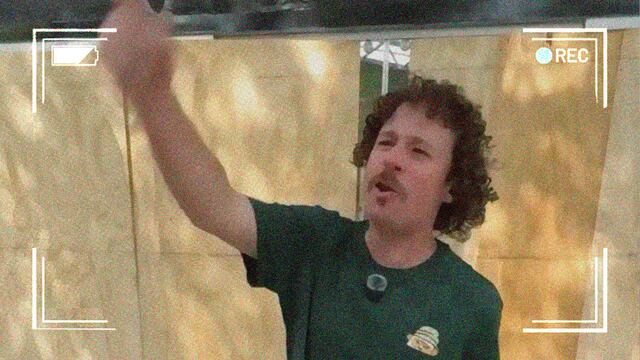 El video de Luisito Comunica discutiendo con la mujer que lo llamó “ridículo” en marcha contra la gentrificación