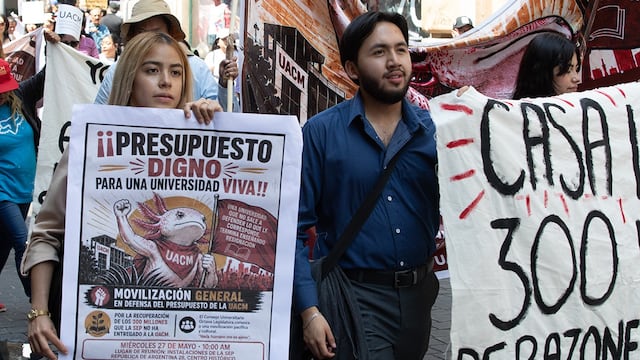 UACM mantiene plantón en la SEP por temas de presupuesto