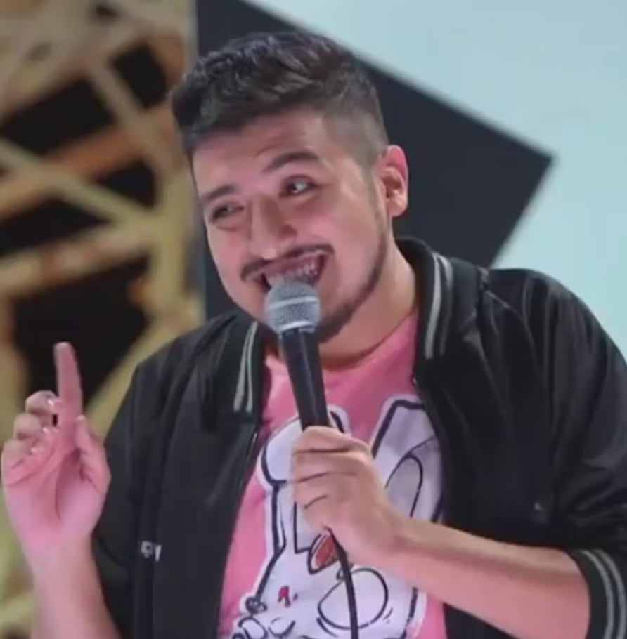 Solín, comediante