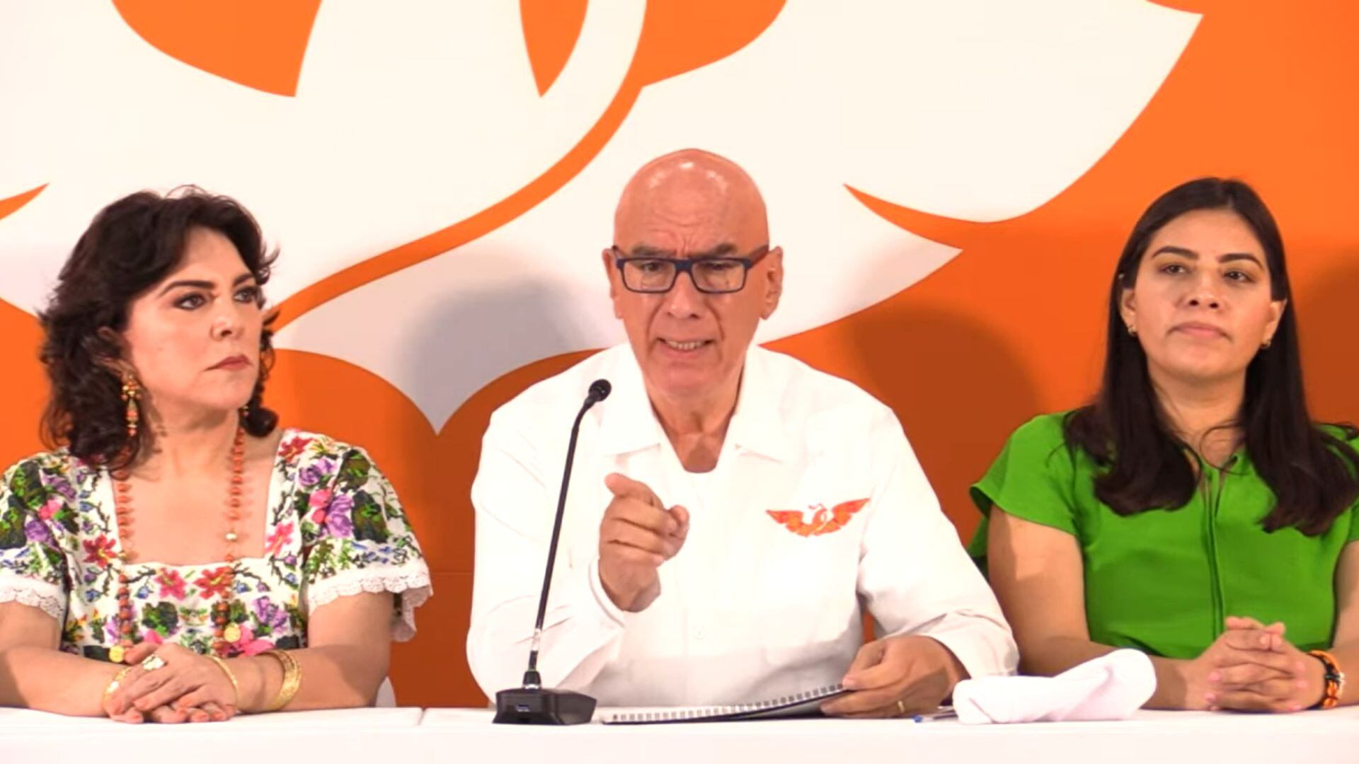 A Dante Delgado no le parece que haya paridad de género obligada por el Tribunal Electoral