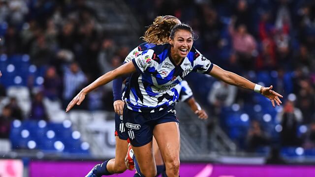 Christina Burkenroad, en un partido con Rayadas de Monterrey.