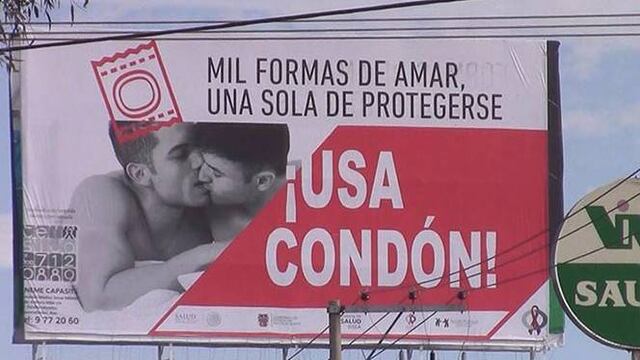 Pide restauración de espectaculares gay.