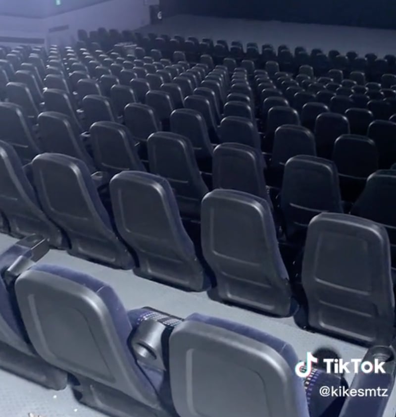 Encuentra un Nintendo Switch en el cine