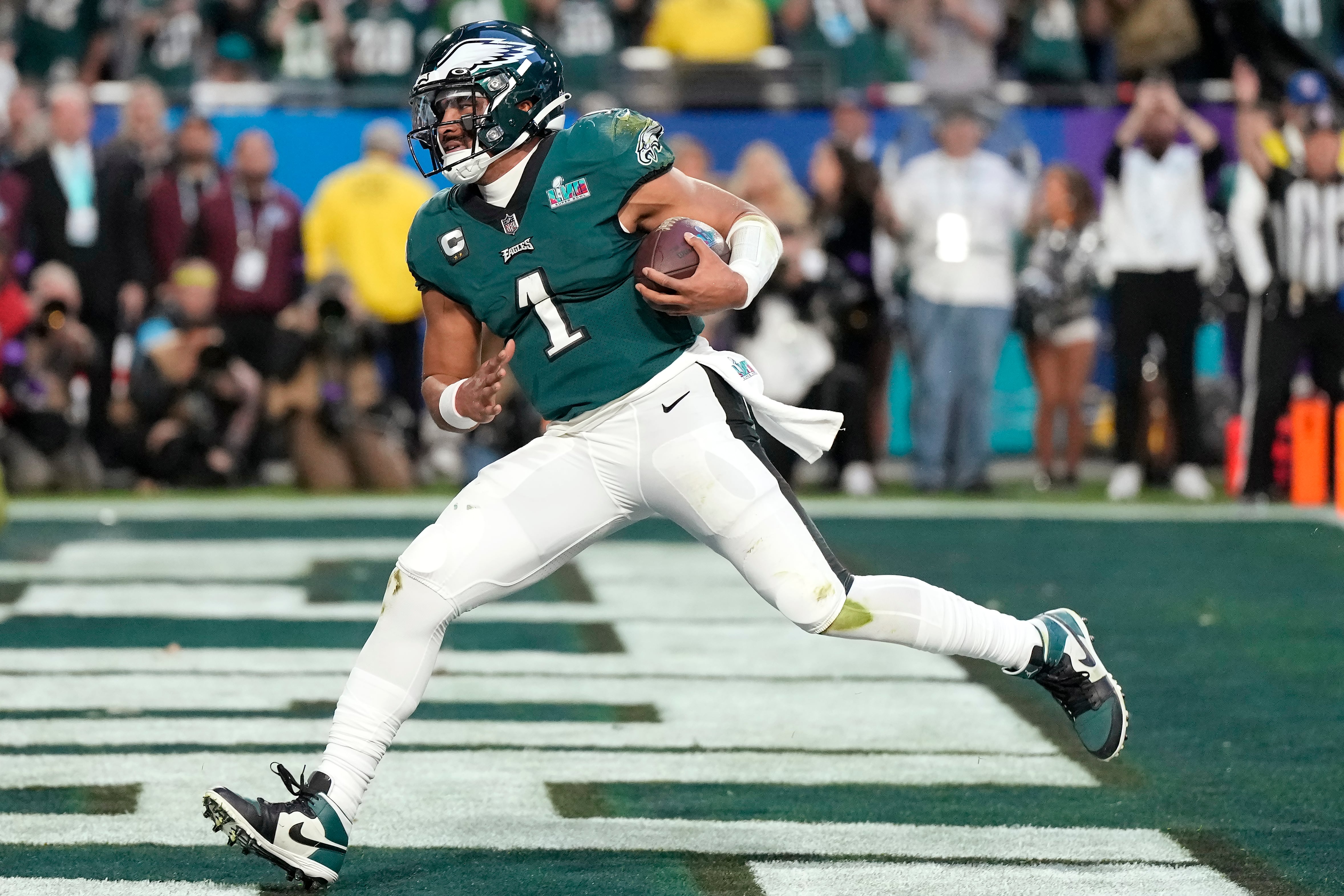 Jalen Hurts, estrella de loos Philadelphia Eagles