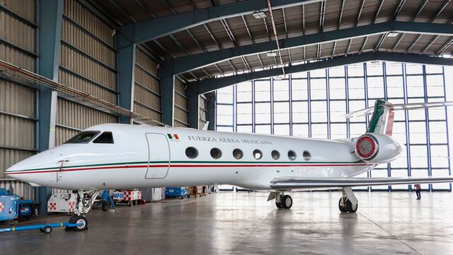 Avión de la Fuerza Aérea