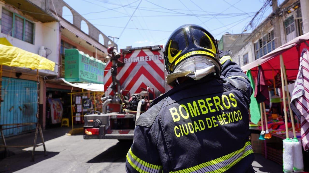 Cuchilla del Tesoro: Vecinos presentaron malestares por olor a combustible en drenaje