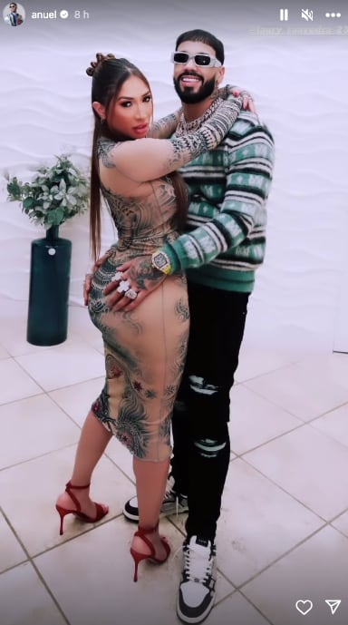 Anuel AA junto a su nueva novia