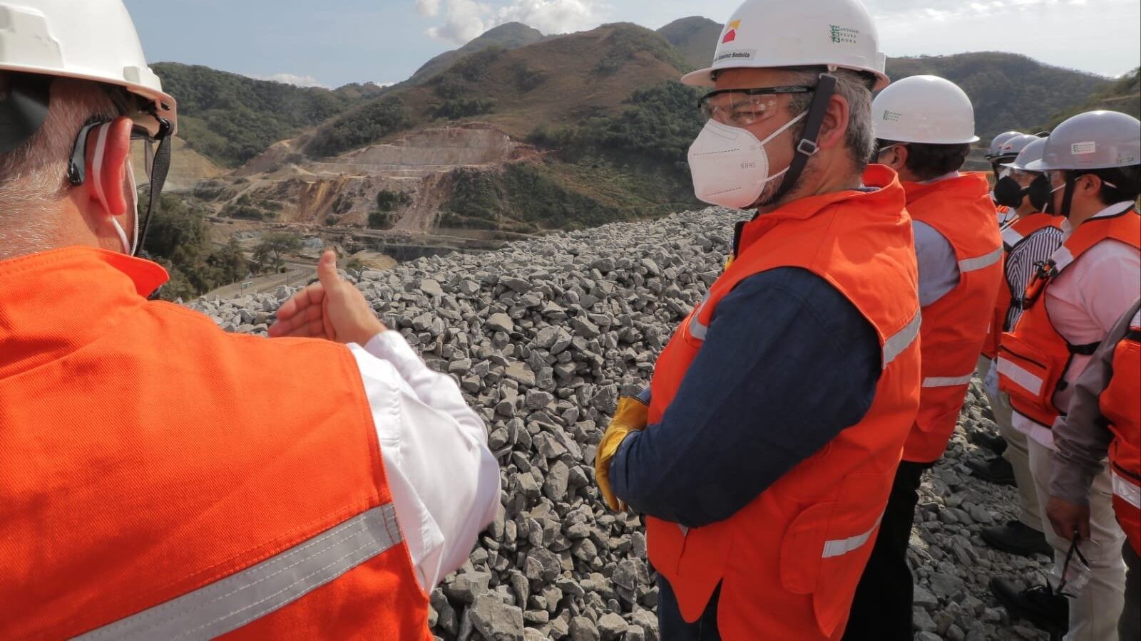 Apoyo en las redes por reactivación de operaciones de Mina Aquila en Michoacán