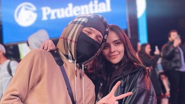 Peso Pluma con su "mente maestra", Valentina Murillo.