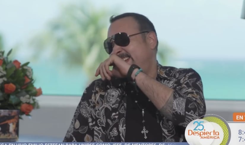 Pepe Aguilar rie porque Ángela Aguilar y Gussy Lau fueron su amor.
