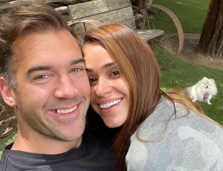 Lewis Howes y Yanet García