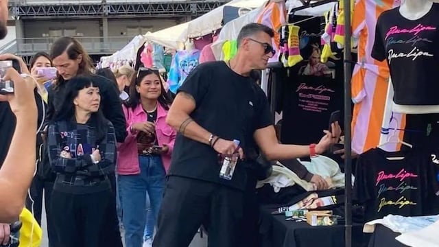 Papá de Dua Lipa comprando merch pirata