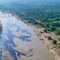 Pemex limpia río Pantepec en Álamo, Veracruz tras denuncias de daño ambiental