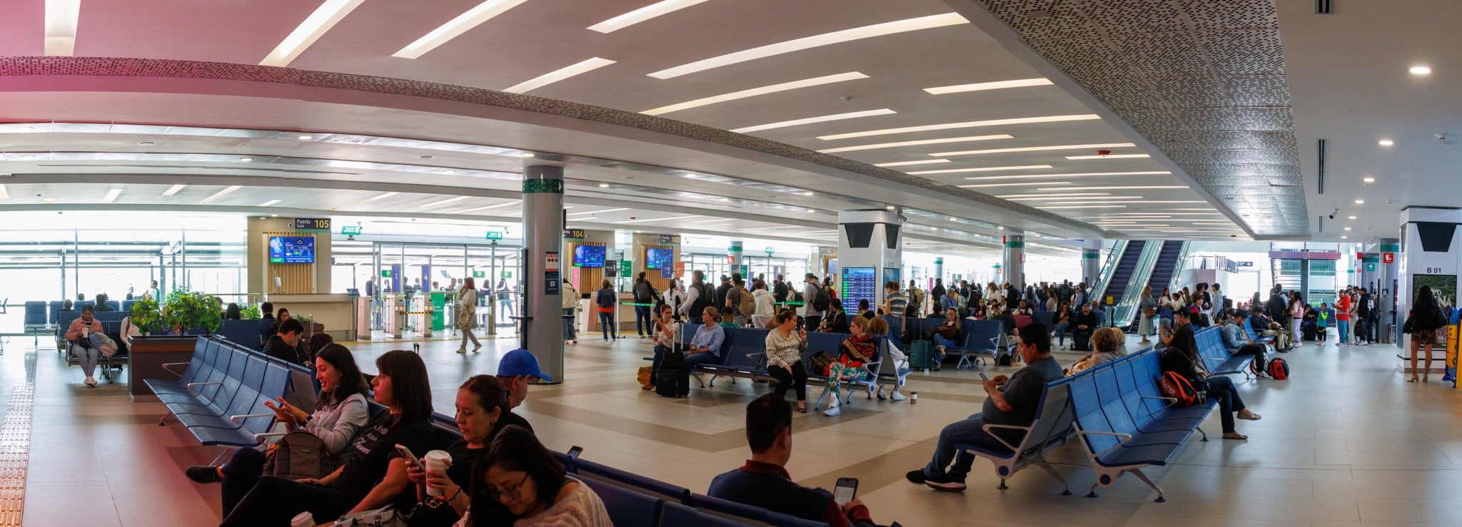 Sheinbaum destaca alta afluencia en el AIFA en Semana Santa